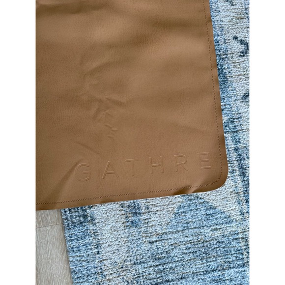 Gathre Large Playmat 53"x53" Pristine Condition - Picture 3 of 5
